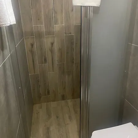 אתר קמפינג Bungalow אלאניה